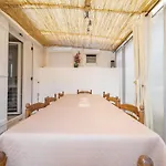 Ferienhaus Maison Renovee A Pour 10 Pers. Avec Jardin Proche Ocean - Fr-1-50-194