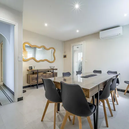 Maison Renovee A Pour 10 Pers. Avec Jardin Proche Ocean - Fr-1-50-194