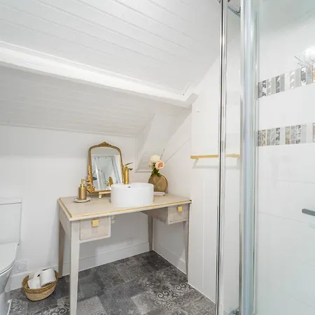 Maison Renovee A Pour 10 Pers. Avec Jardin Proche Ocean *